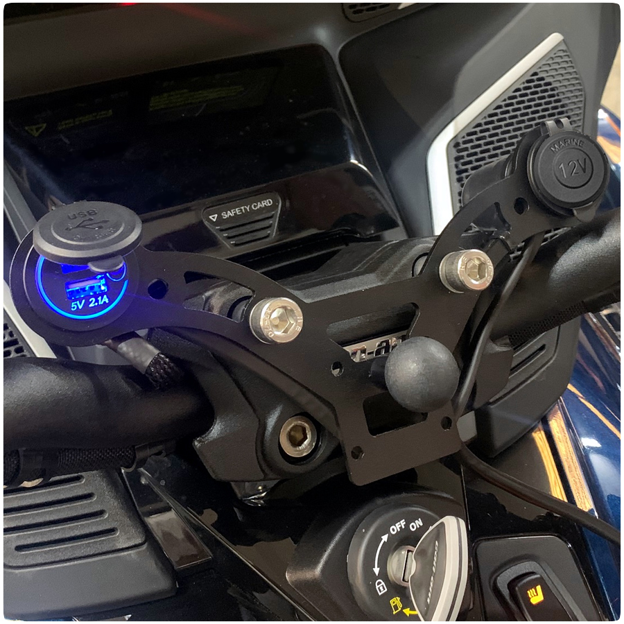 Can-Am Spyder RT Phone Holder / Mount with USB Charge Ports (2020+)